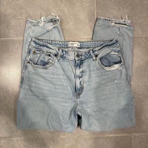 Abercrombie & Fitch Curve Love The Mom High Rise